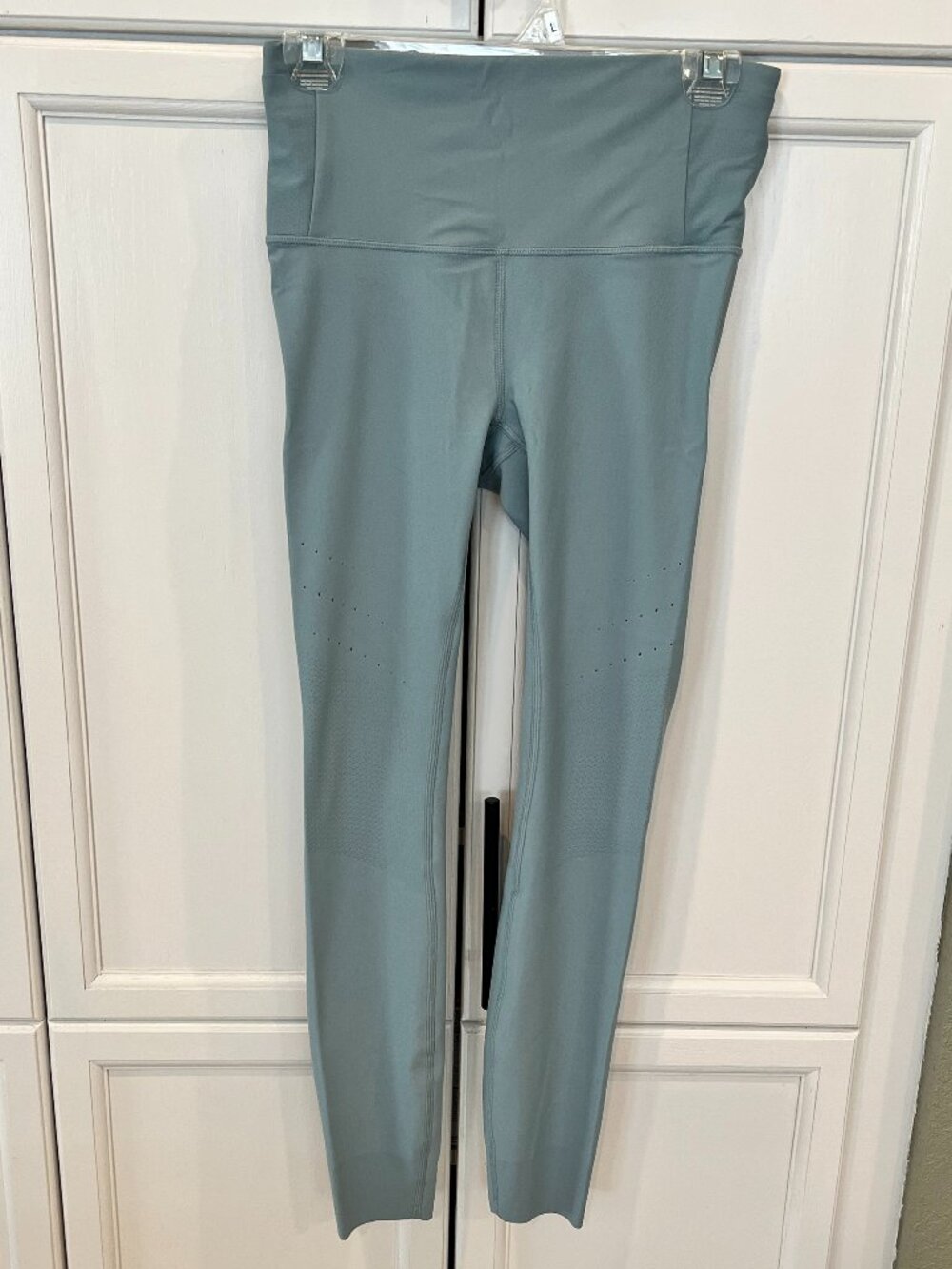 Lululemon Zoned In Tight 27" Perforated High-Rise Running Leggings - Size 8